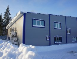 Двухэтажное грузовое СТО площадью 460 м2 из сэндвич-панелей, построенная компанией Альянс - Двухэтажное грузовое СТО площадью 460 м2, Двухэтажное грузовое СТО в Сыктывкаре, Республика Коми